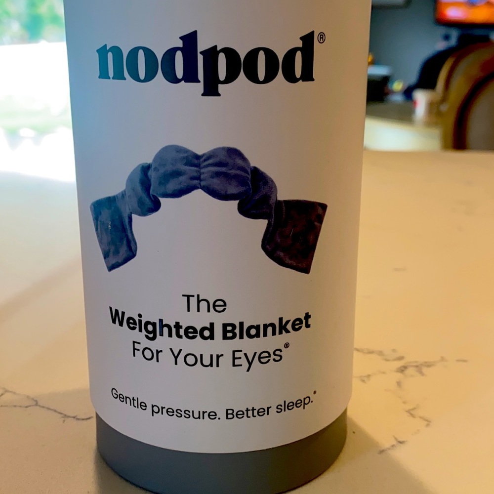 Nodpod weighted eye blanket